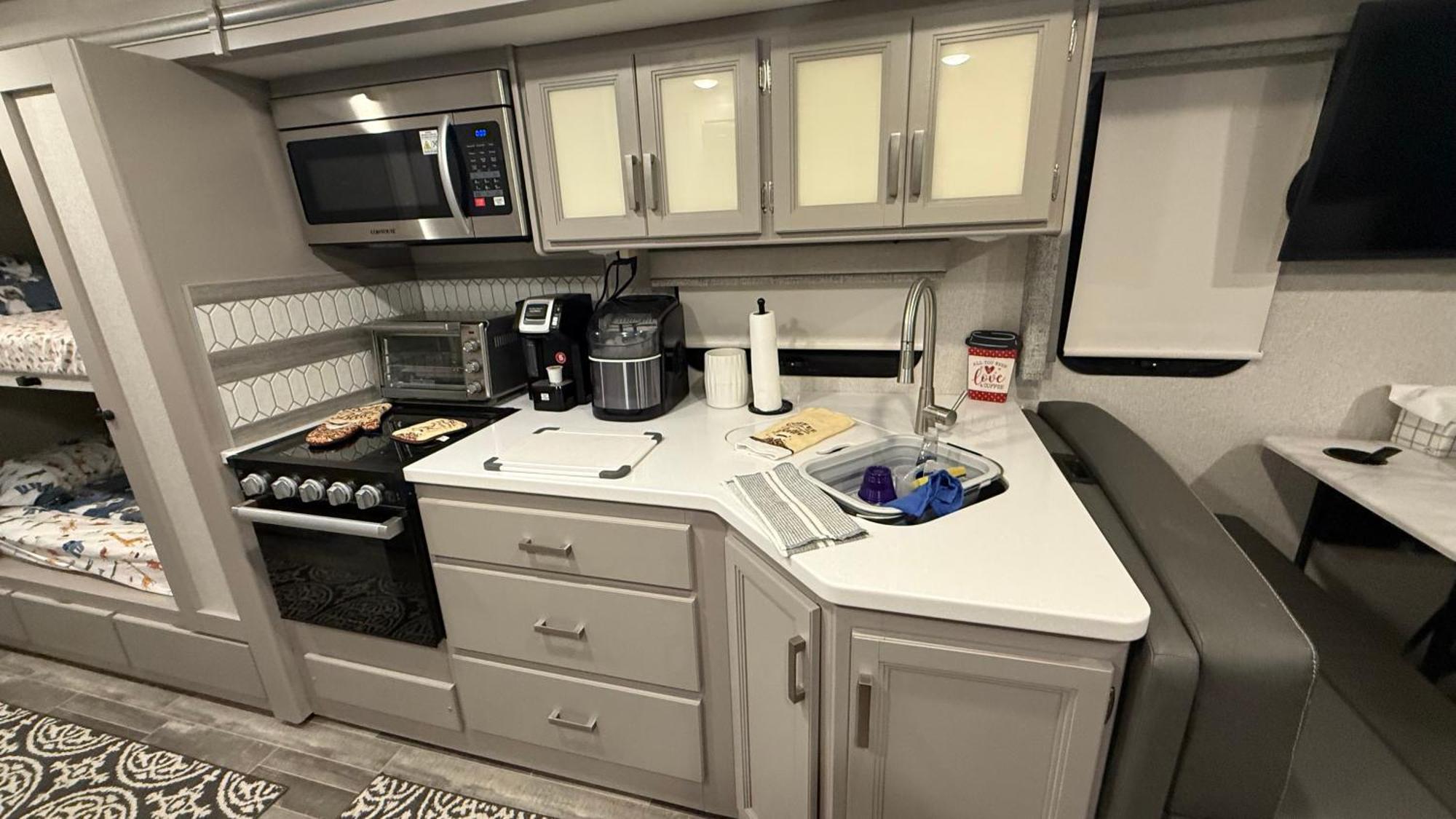 Private Cozy R/V , For Your Enjoyment Tamiami エクステリア 写真
